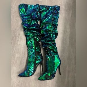 Gorgeous sequin stripper boots. Thigh high size 10. totallywickedfootwear